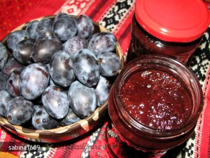 magiunul de prune FOTO www.reteteculinare.ro