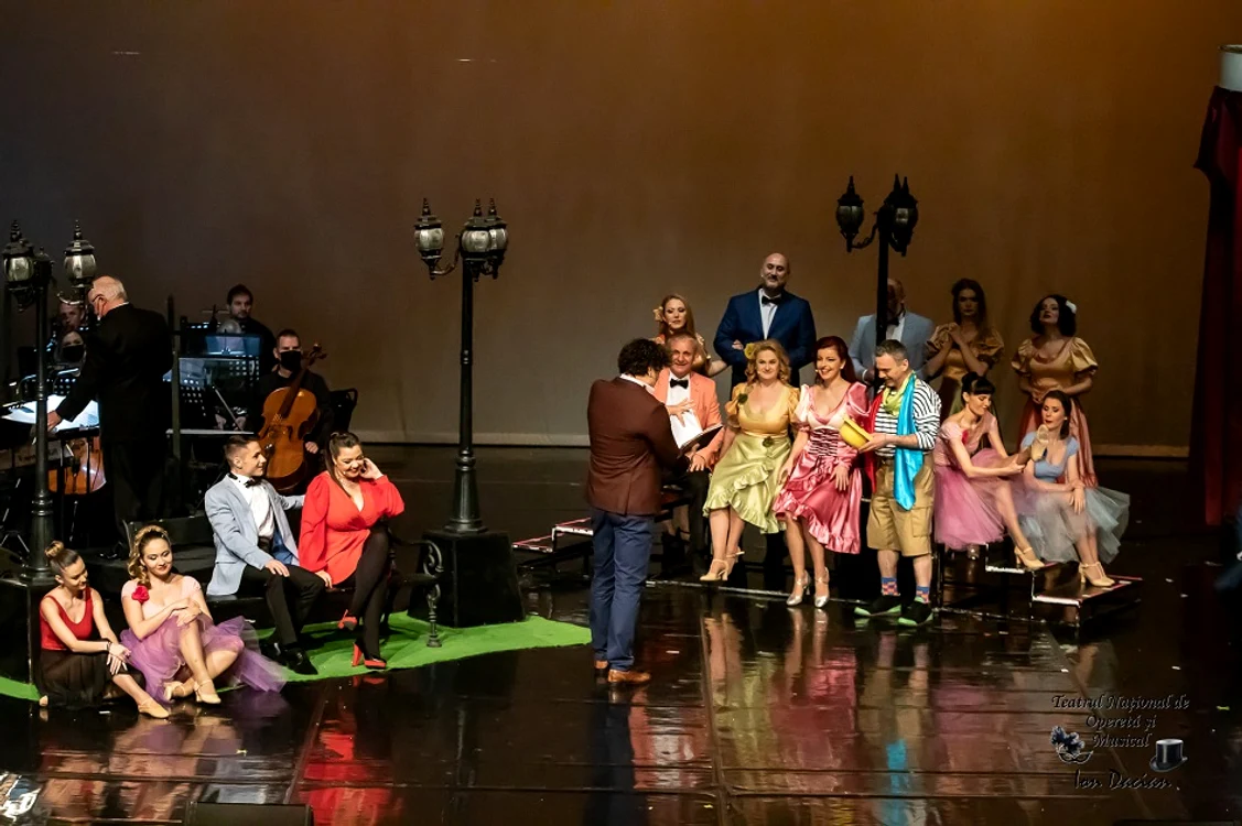 BONJOUR BONNE NUIT PARIS Sursa foto Teatrul Naţional de Operetă şi Musical 