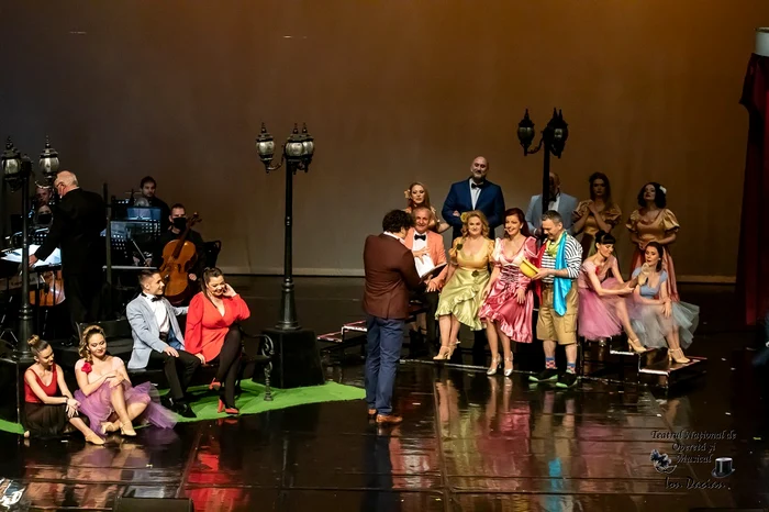 BONJOUR BONNE NUIT PARIS Sursa foto Teatrul Naţional de Operetă şi Musical 