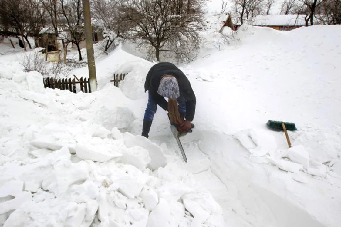 Comuna Glodeanu Siliştea este acoperită de zăpadă (Foto: Reuters)