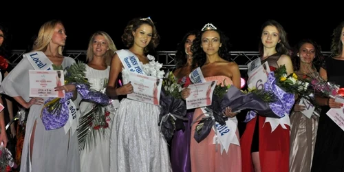 „Miss Tourism Queen of The Year 2012” la Piatra Neamț