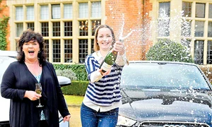 Bunicuţa Lynne Groves s a trezit cu 1 milion de lire sterline după ce vânzătorul i a dat biletul greşit jpeg