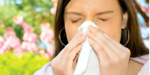 Polenul este unul dintre factorii care declanşează alergiile