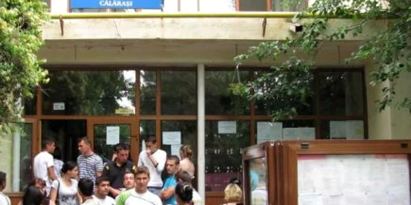 Anchetă la Colegiul "Ştefan Bănulescu" din Călăraşi