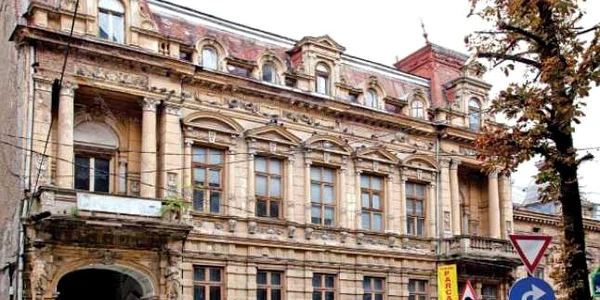 Clădirea din Dionisie Lupu nr. 72, astăzi în pericol să fie demolată 