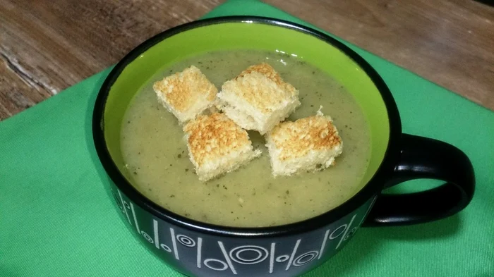 Supa crema de dovlecei jpeg