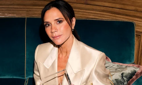 Victoria Beckham si fiica sa, Harper Beckham, la gala premiilor Harpers Bazaar   Instagram (4) jpg