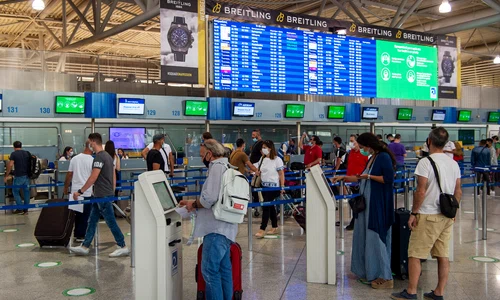 aeroport grecia covid jpeg