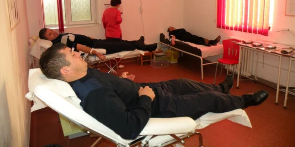 pompierii din zalau au donat sange
