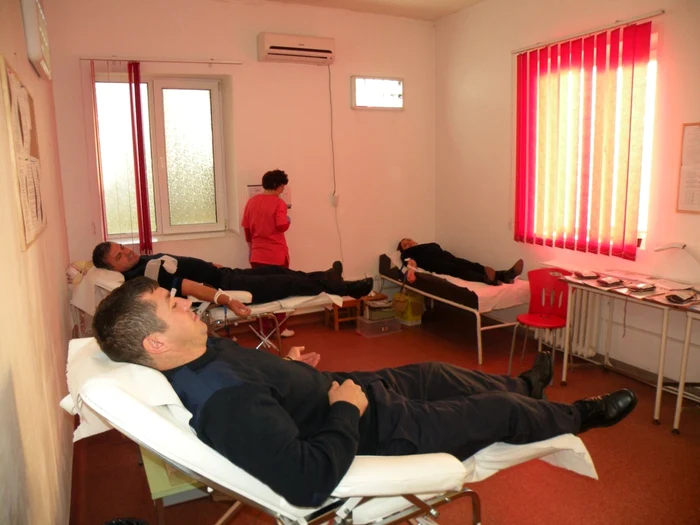 Pompierii sunt solidari cu semenii în suferinţă FOTO ISU Porolissum Sălaj