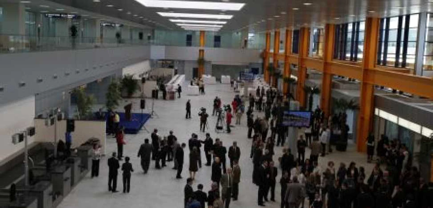 Cluj: Aeroportul Cluj, neafectat de criză. Trafic mai mare cu 6%.