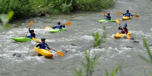 caiac rafting aries