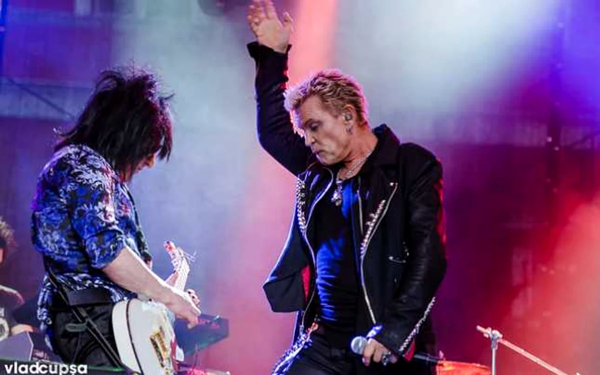 Billy Idol a fost în formă la concertul din Cluj. FOTOGRAFII: Vlad Cupşa