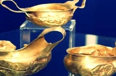 Comori din epoca bronzului  Misteriosul tezaur din vremea tracilor de la Rădeni jpeg