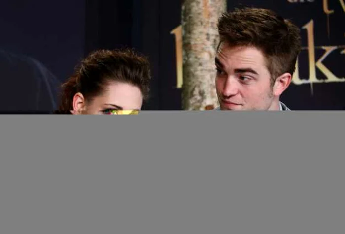 Robert Pattinson & Kristen Stewart Reuters