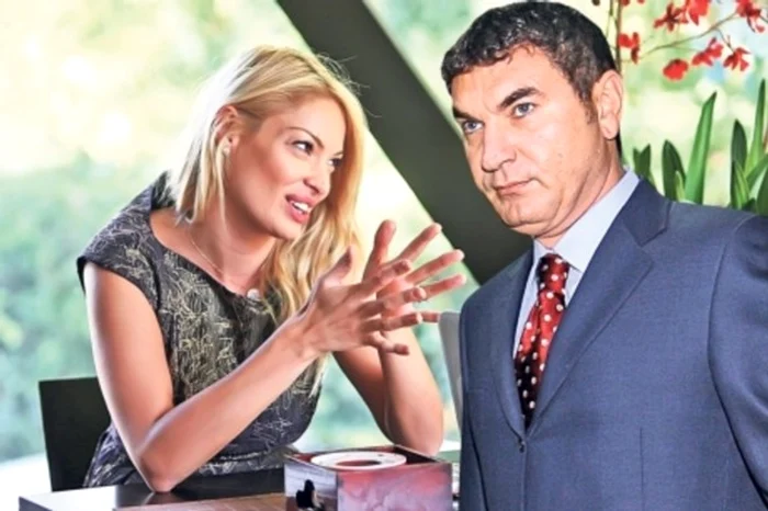 Valentina Pelinel și-a dus fiul la închisoarea în care este Cristi BorceaFoto: captură România TV