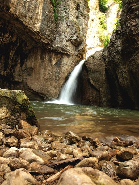 Excursii cu peisaje de vis la doar o oră și jumătate de granița României