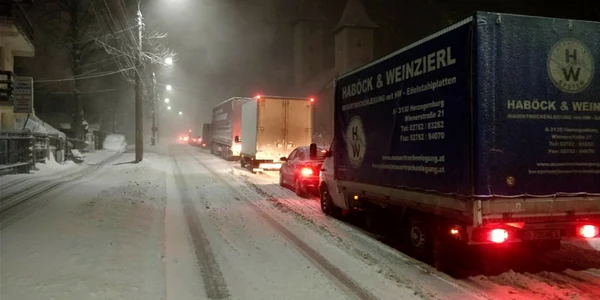 trafic blocat pe dn1 la azuga foto diana frincu