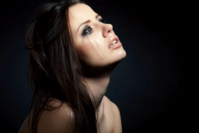 
    Deşi este o reacţie fizică, plânsul nu necesită un efort intens @shutterstockclickpentrufemei.ro  