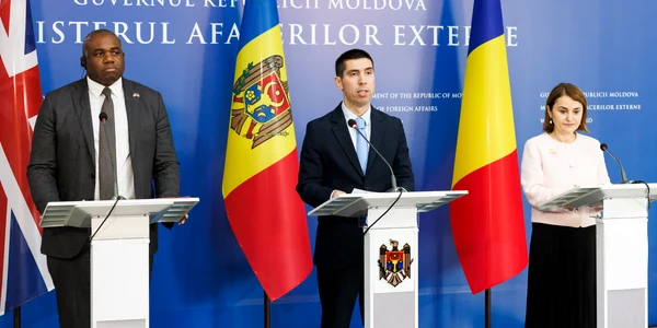 Luminita Odobescu Mihai Popsoi Chisinau FOTO Mfa gov md jpg