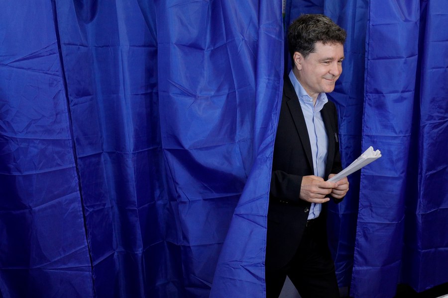 Cine este Nicușor Dan, primarul reales al Capitalei, care dorește un mandat la Cotroceni