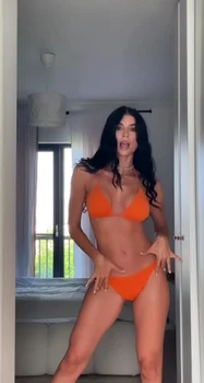 Cristina Ștefan, soția lui Denis Ștefan. FOTO: Instagram