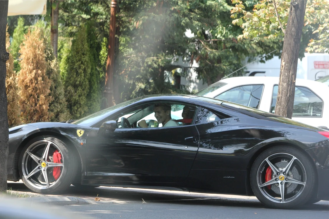 Ferrariul lui Tucudean