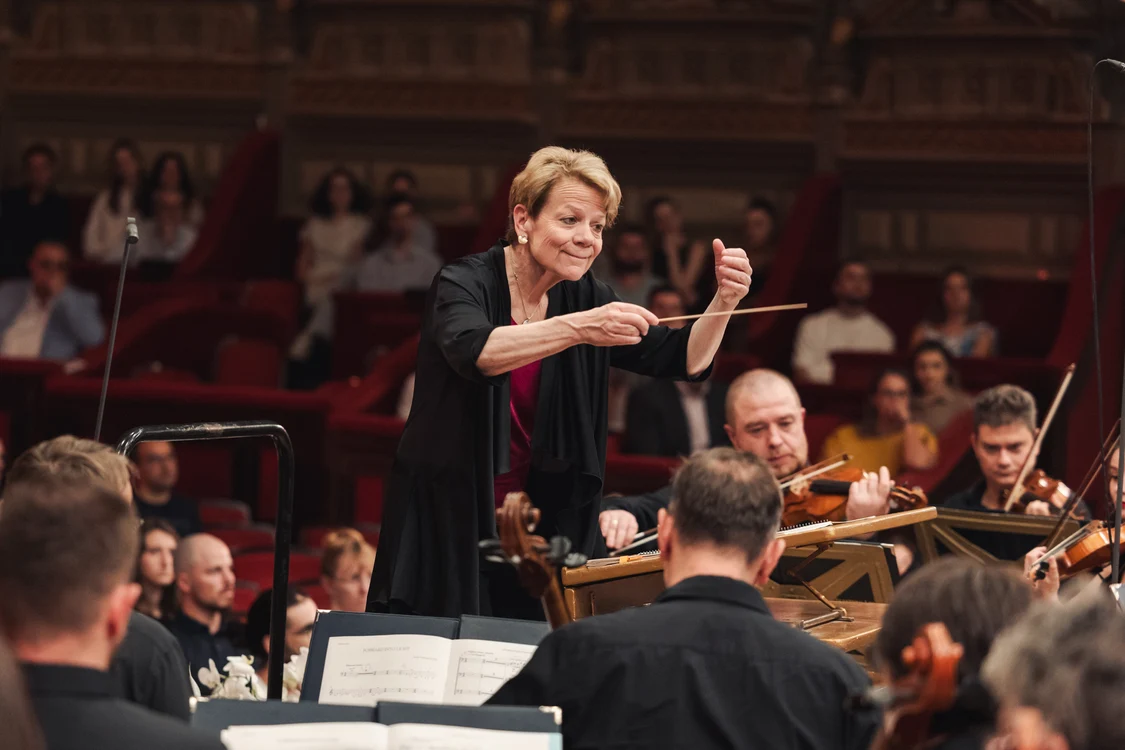 Marin Alsop.