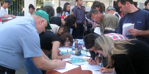 Târgovişte: Doi pensionari şi şomeri la un salariat