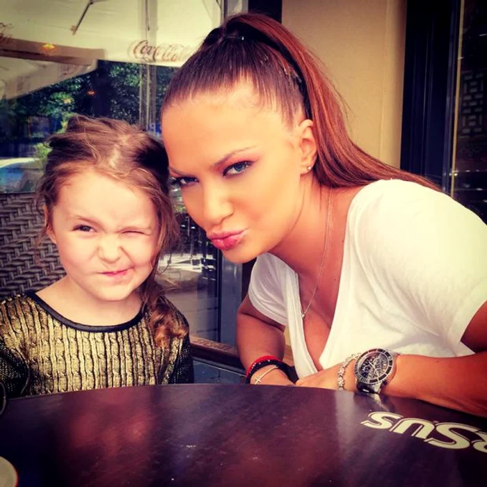 Andreea Antonescu și fiica ei, Sienna (8 ani)