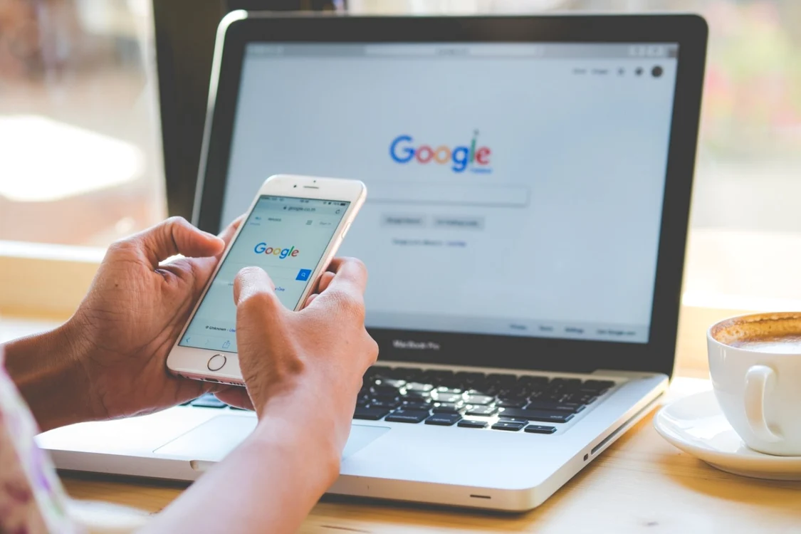 google FOTO Shutterstock