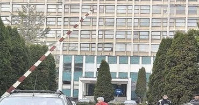 Suceava: Încă un elev diagnosticat cu virusul AH1N1