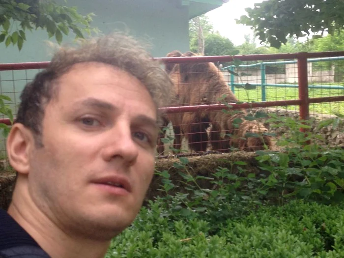 Trăistariu nu-şi mai încape în piele de fericire de când a început schimbarea de lookSursă foto:Facebook