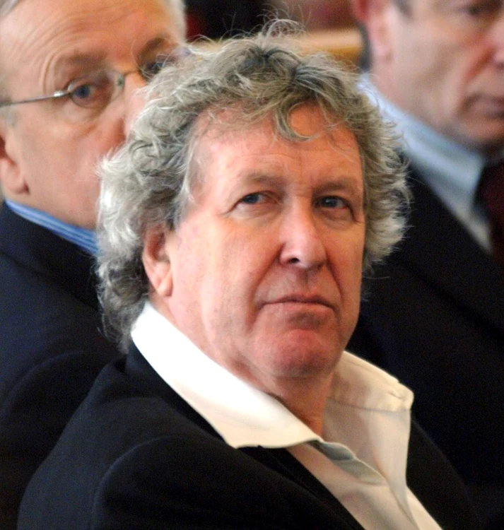 Robert Louis-Dreyfus a decedat în 2009