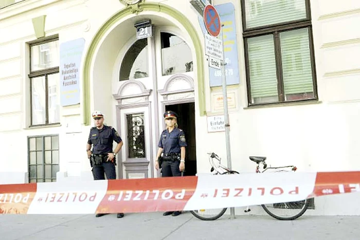 Crima a ţinut prima pagină a ziarelor vieneze (Fotografii: oe24.at /heute.at/ Facebook)