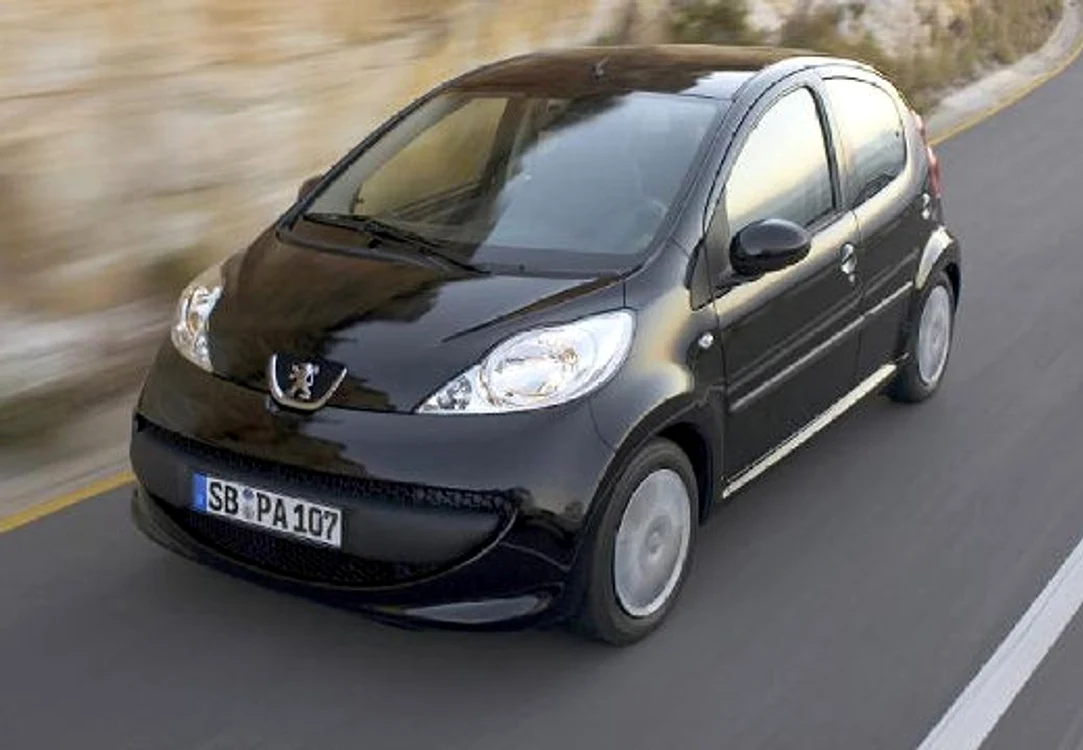 Cu un motor de 998 cmc, Peugeot 107 este şi el în top 5 cele mai bune maşini de oraş ieftine