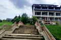Mini-hotelurile abandonate din staţiunea Vidra - Vâlcea Foto Daciana Stoica - Adevărul