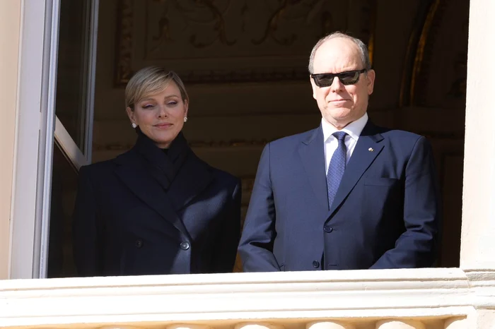 Printul Albert de Monaco si Printesa Charlene de Monaco la procesiunea de pe stanca Principatului   Palatul Princiar (4) jpg