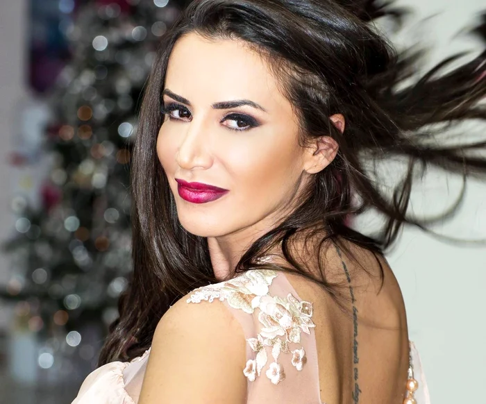 Mara Bănică a început deja să se obișnuiască în locul Simonei Gherghe și este considerată potrivită de șefii din Antena 1