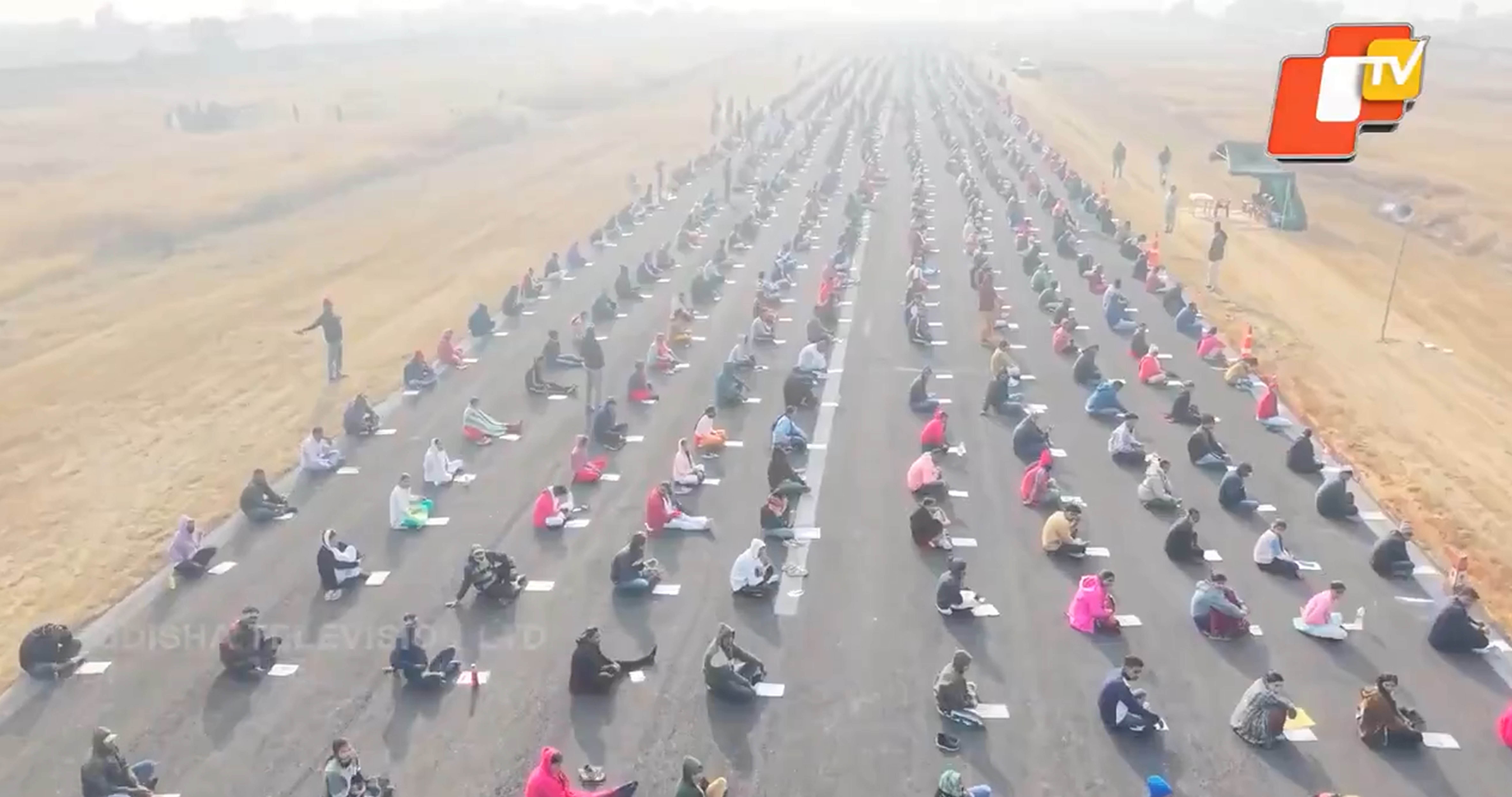 Un concurs pentru Garda Națională în India s-a desfășurat pe pista de aterizare. Foto: Captură video