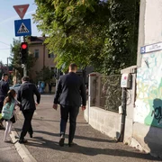 Nicușor Dan și-a dus fetița la Școală FOTO Inquam Photos / Octav Ganea