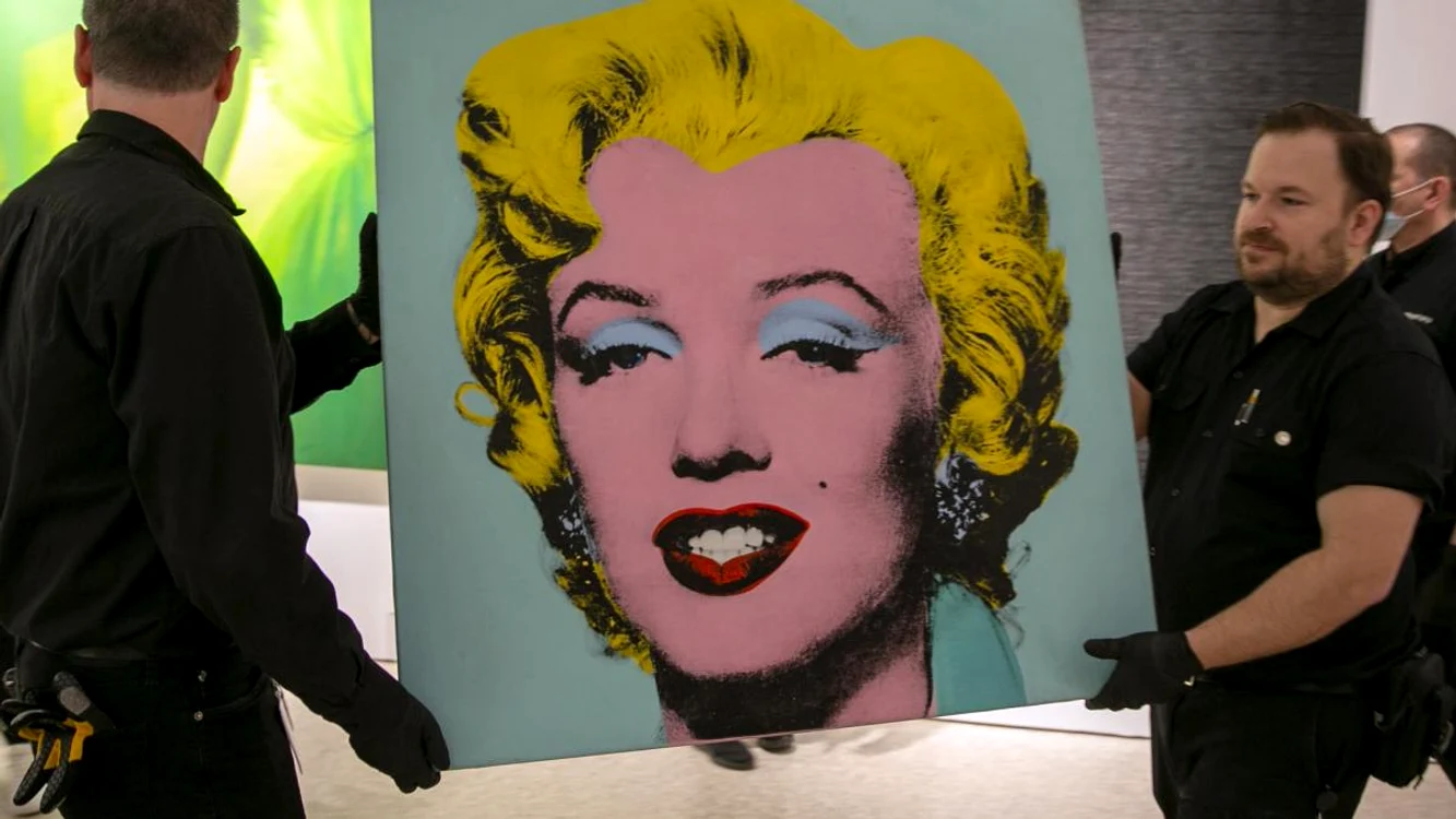 Tabloul „Shot Sage Blue Marilyn”, pictat în 1964 de Andy Warhol. Foto: Profimedia