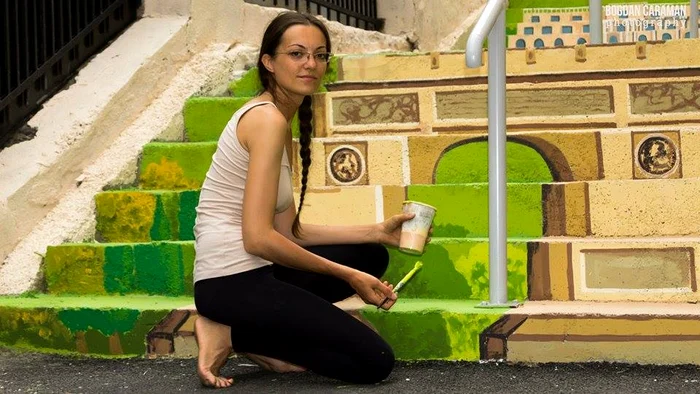 Scările străzii Xenofon din Bucureşti, pictate de artistul plastic Eva Radu (foto: Bogdan Caraman)