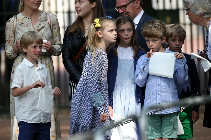 3 profimedia 0374307645 jpg jpeg