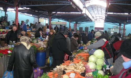 În piaţă la Botoşani jpeg