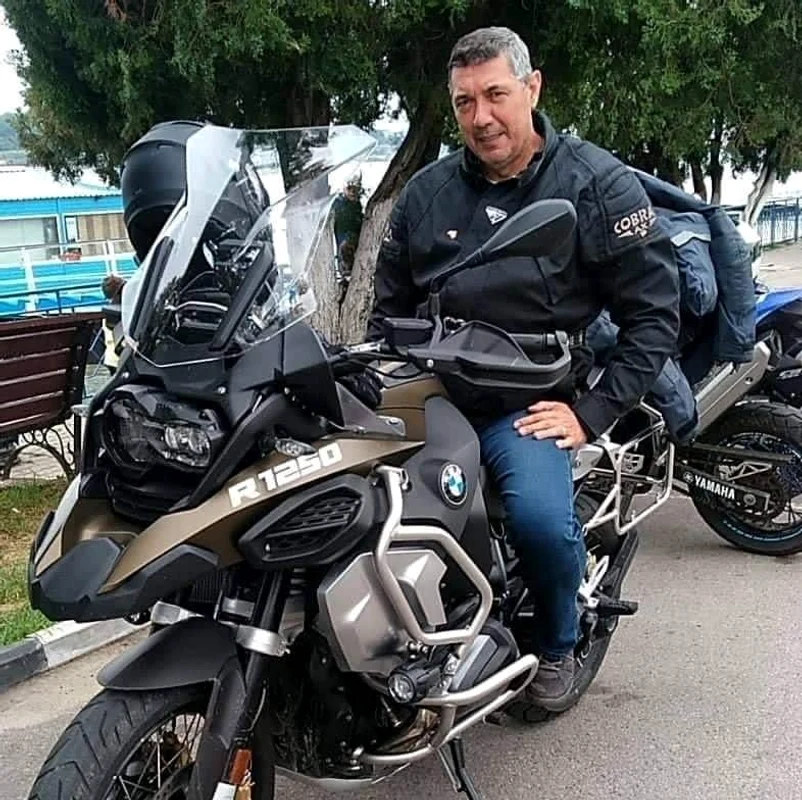 Romeo, tată Deei Maxer, în conflict cu fanii / Sursa: Facebook