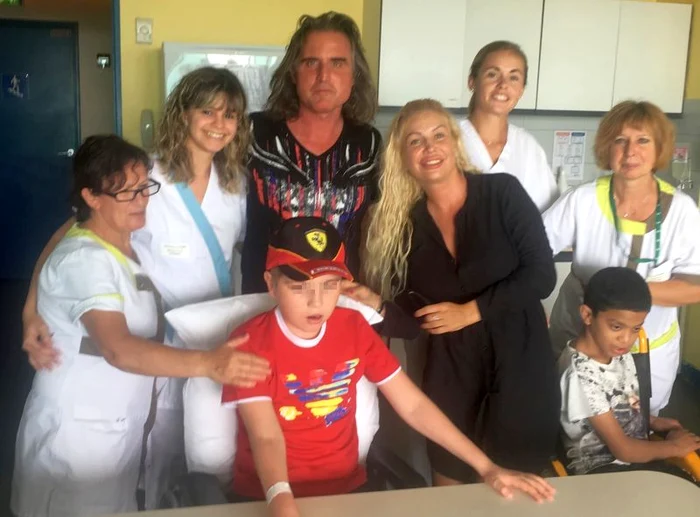 Luca a împlinit zece ani, iar medicii i-au făcut tort la centrul unde se recupereazăfoto: arhiva personală