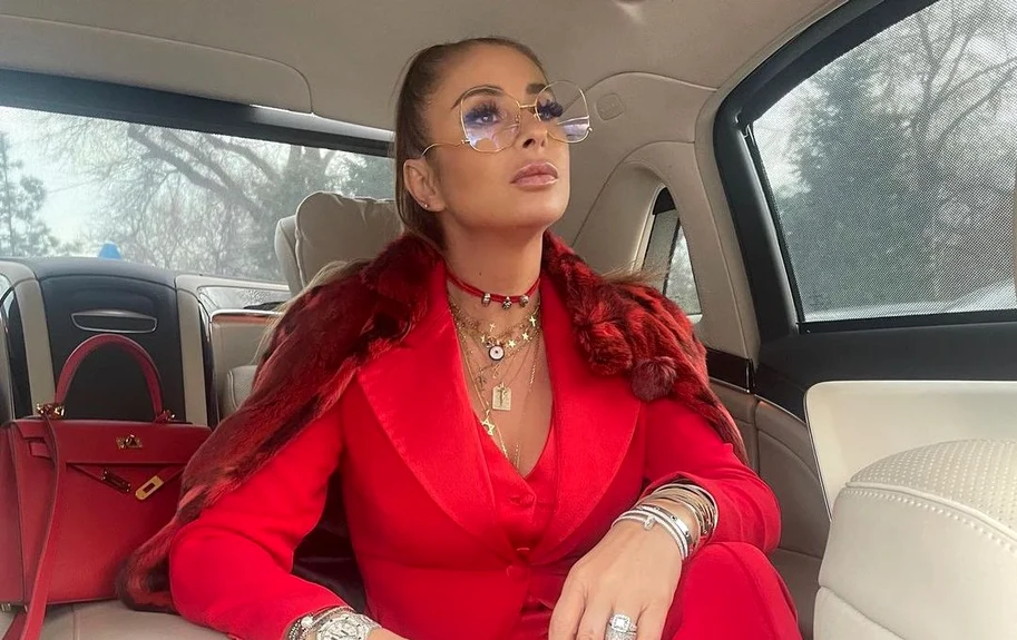 Anamaria Prodan nu scapă nici o ocazie sa nu o ironizeze pe Corina Caciuc Sursa: Instagram