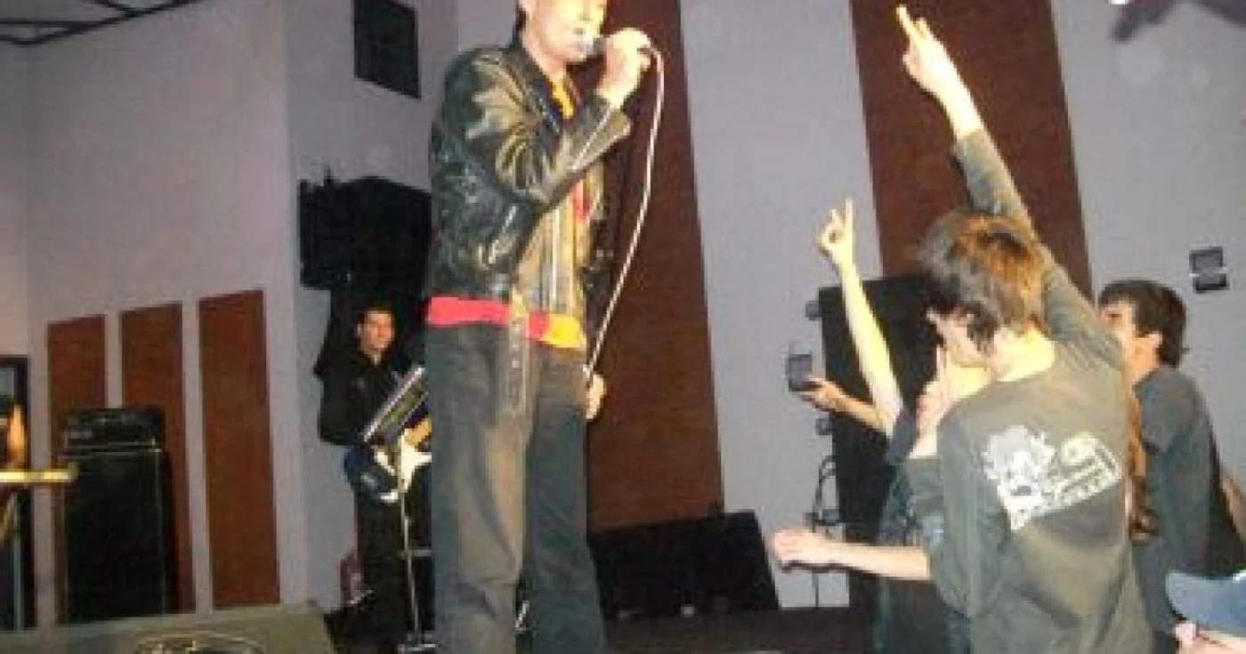 Râmnicu Vâlcea: La concertul rock s-au strâns 2000 de lei pentru orfani