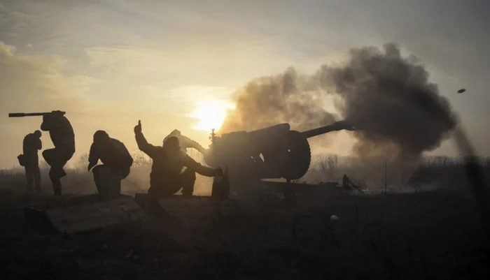 Soldaţi pe frontul din Donbas FOTO EPA-EFE